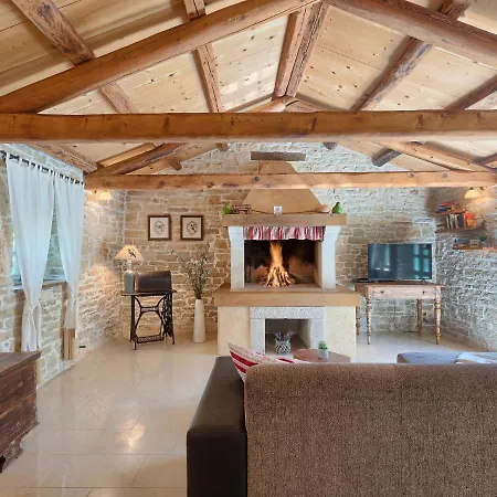 Hrelja By Interhome بيت للعطل *