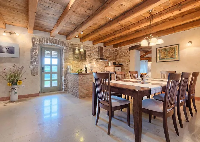 Hrelja By Interhome Zminj